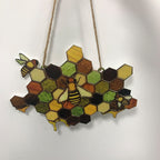 Ámbar Alado: Colgante Artesanal de Jardín